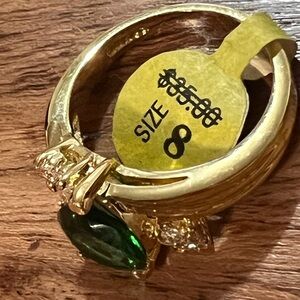 Elegant Gold and silver tone Gemstones rings for all occasions.